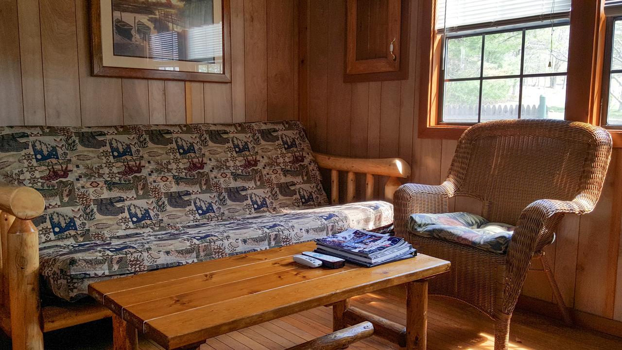 Silver Lake Park Campground & Cabins Hotel Belmont ภายนอก รูปภาพ